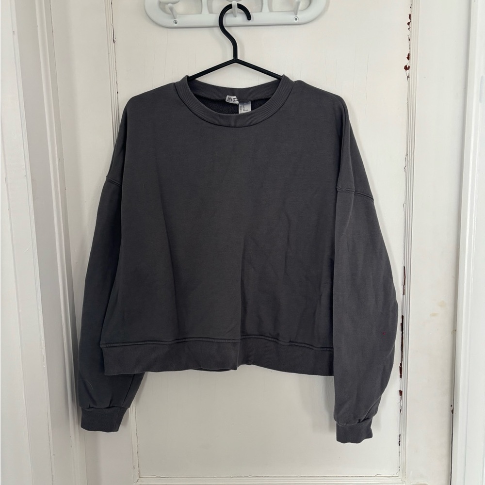 Divided Charcoal Gray Oversized Crewneck Sweatshirt Size XL Great Condition - Picture 2 of 4
